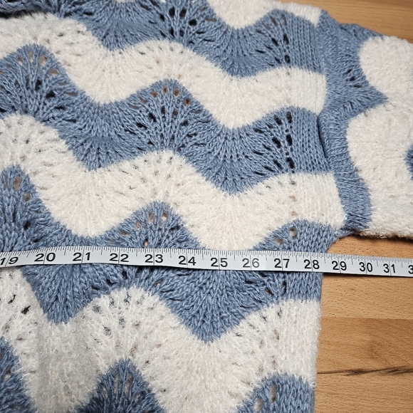 POL Chevron Knit Hoodie Sweater Cream and Blue Small Oversized - Picture 6 of 8